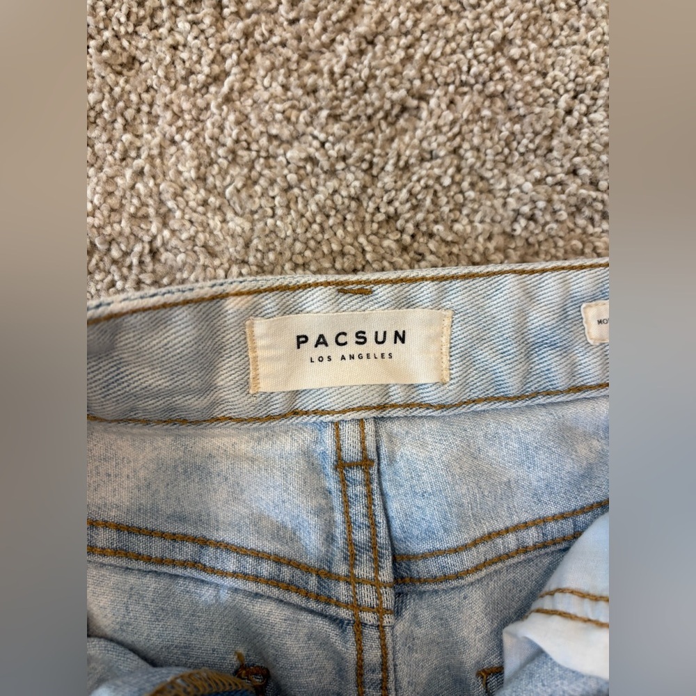 PacSun Light Blue Women's Denim Shorts - Picture 5 of 6